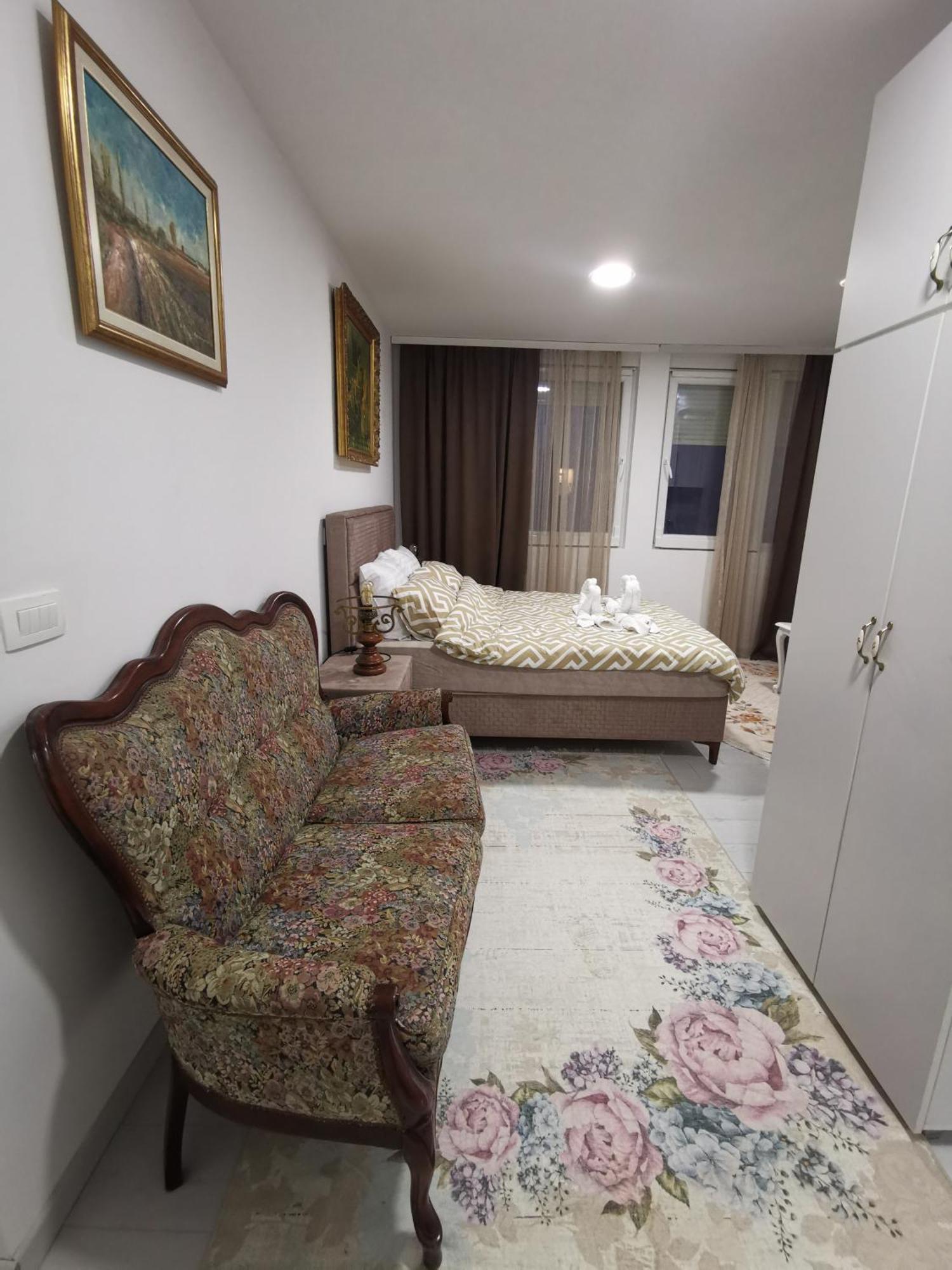 In Apartments Airport Mitrovici (Podgorica) Exterior foto